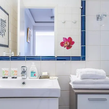 Les Antilles Avec Balcon Et Vue Panoramique