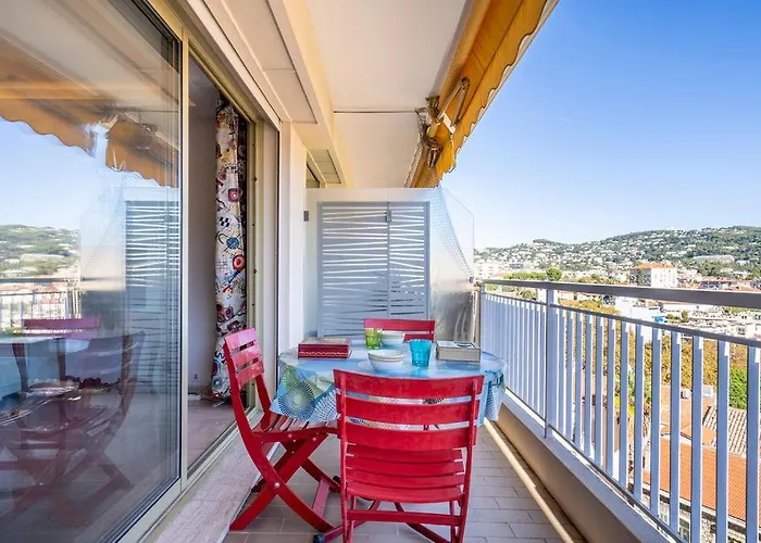 Les Antilles Avec Balcon Et Vue Panoramique *