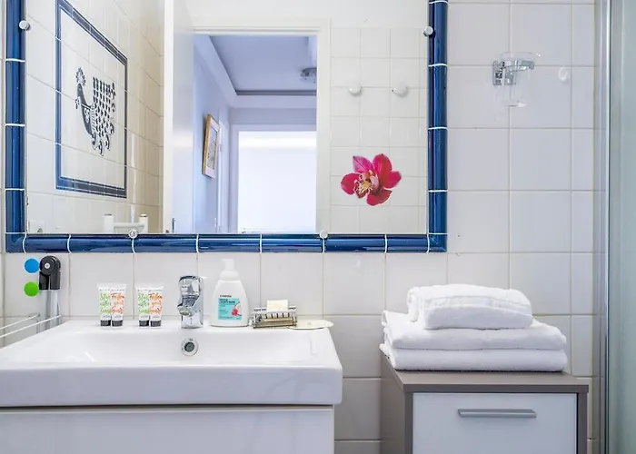 Les Antilles Avec Balcon Et Vue Panoramique