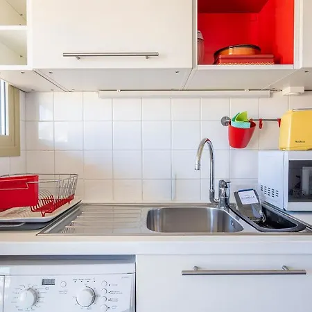 Les Antilles Avec Balcon Et Vue Panoramique Канны